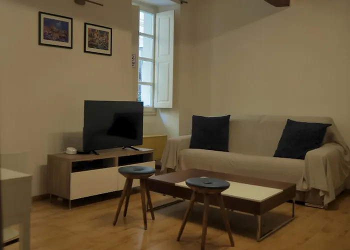 شقة Traditional Maltese Style 1br Maisonette - Grand Harbour Area *