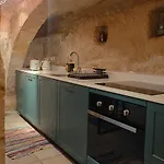 Traditional Maltese Style 1br Maisonette - Grand Harbour Area Apartmán *