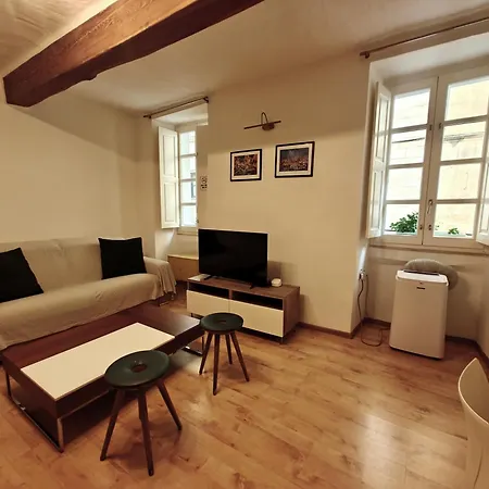 Apartment Traditional Maltese Style 1br Maisonette - Grand Harbour Area *