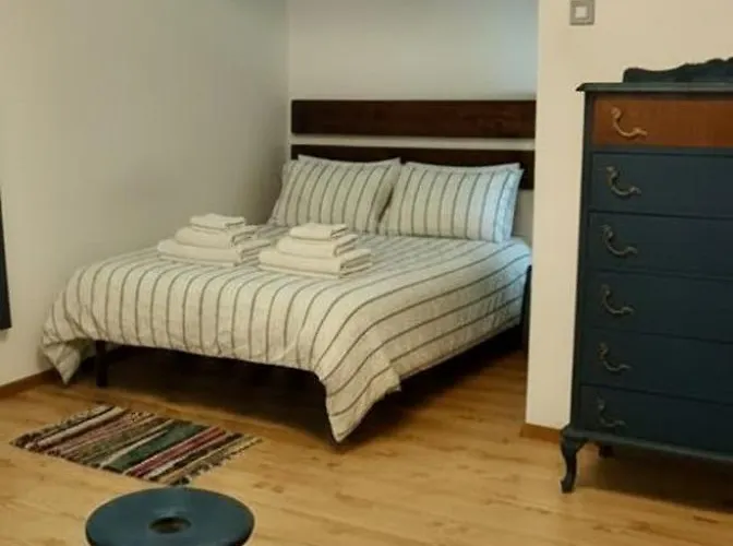 Traditional Maltese Style 1br Maisonette - Grand Harbour Area *