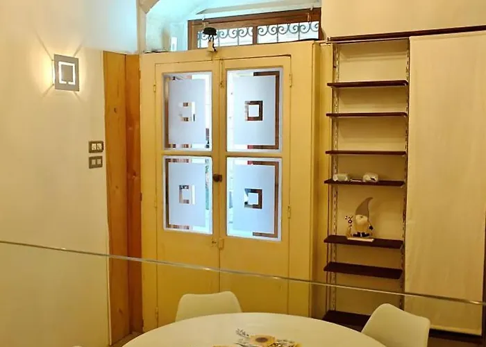 Traditional Maltese Style 1br Maisonette - Grand Harbour Area